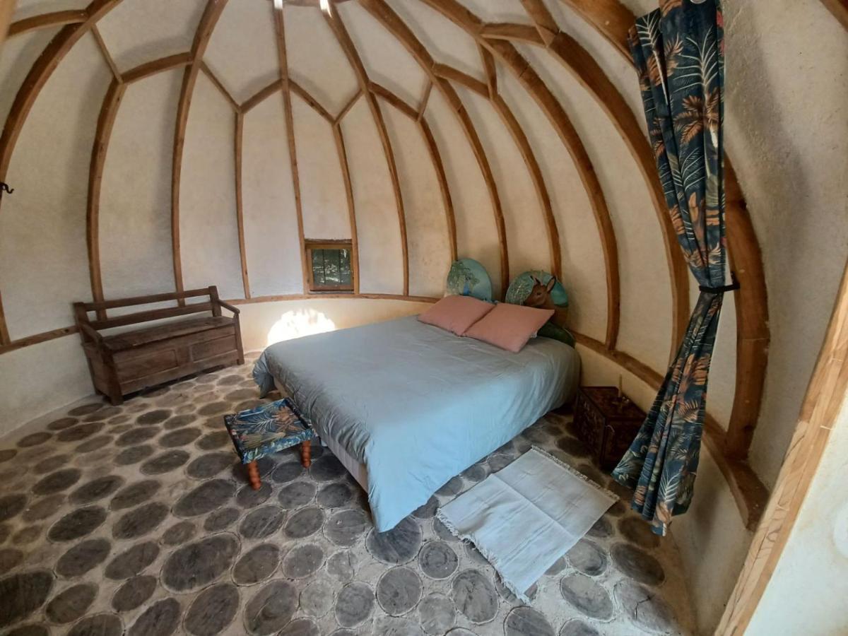 Sarl Verrerie Royale Val-Couesnon Екстериор снимка