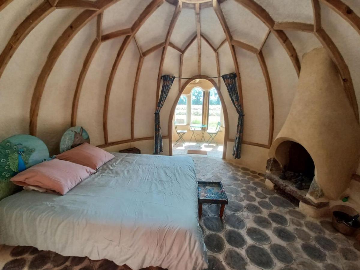 Sarl Verrerie Royale Val-Couesnon Екстериор снимка